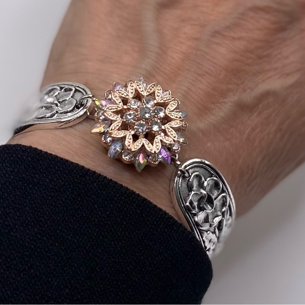 Vintage Style Floral Bracelet Holiday Gift Iridescent Ginger Snap 18mm NWT - Picture 6 of 14